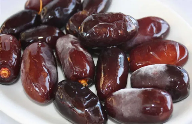 خرید خرما کلوته درجه یک + قیمت عالی با کیفیت تضمینی