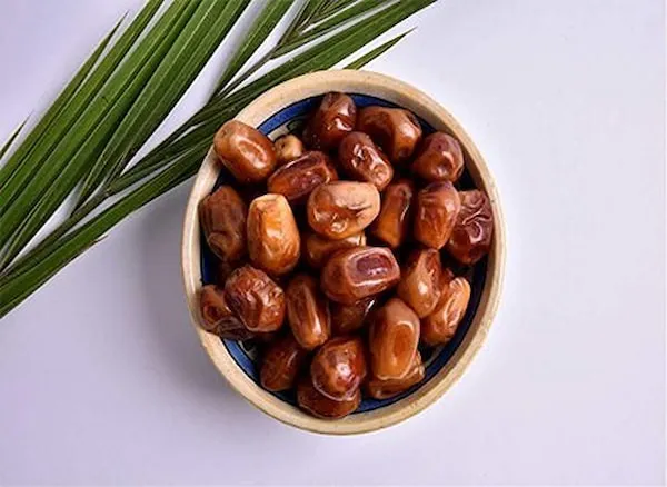 خرید و قیمت انواع خرما زاهدی عمده